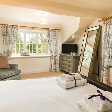 Вилла Bowness-on-windermere Sleeps 10 With Wifi