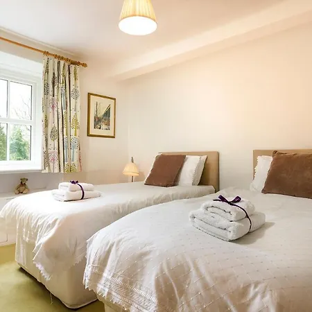 Вилла Bowness-on-windermere Sleeps 10 With Wifi